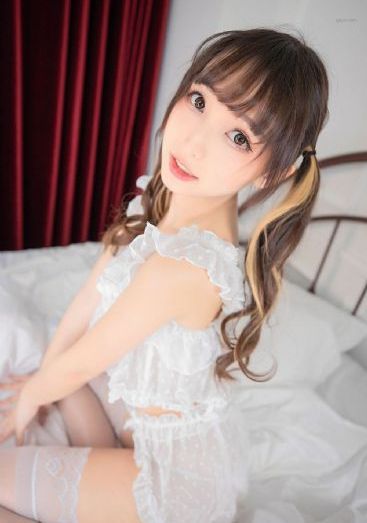 一屋两家三姓人粤语