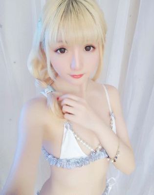 安若暮雪遇骄阳