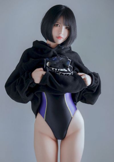 待梨花落尽
