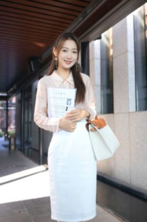 火车上的女孩