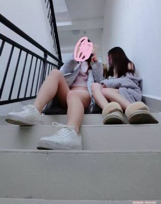 重生后逮到高冷校花超市偷窃