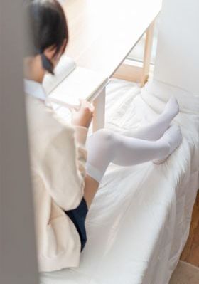 女学生和亨利先生